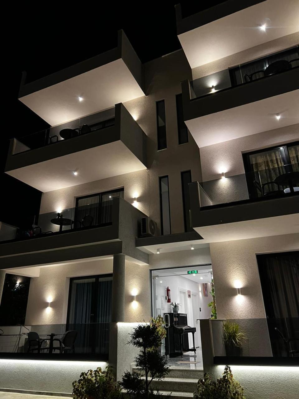 Feniks Hotel Ksamil Esterno foto