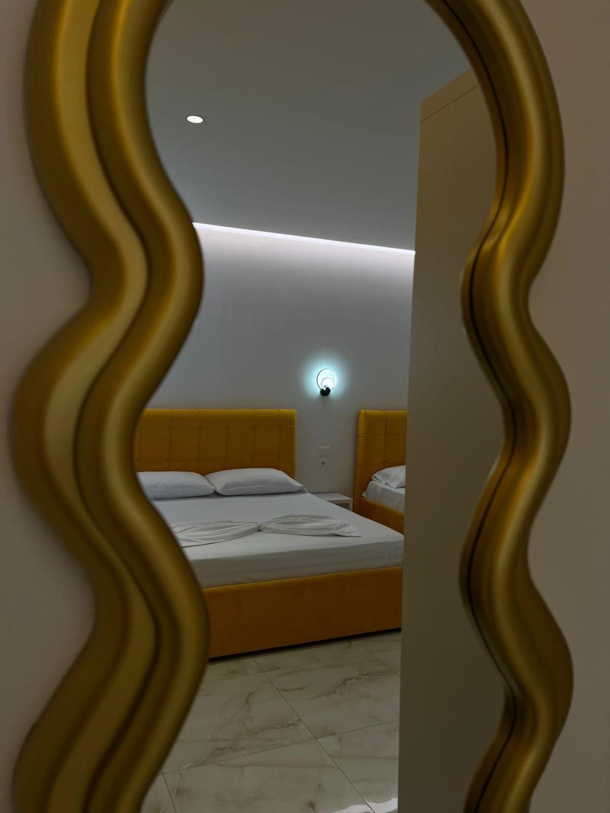 Feniks Hotel Ksamil Esterno foto