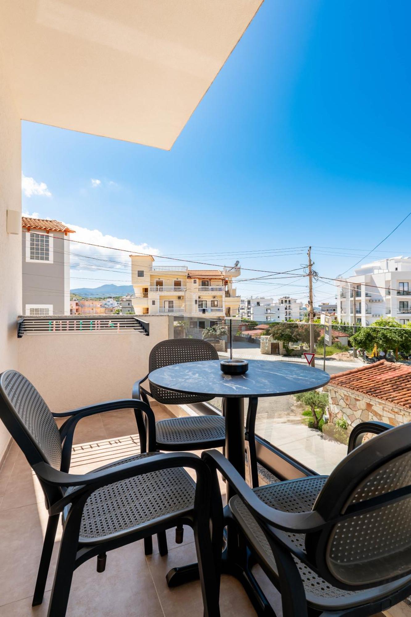 Feniks Hotel Ksamil Esterno foto